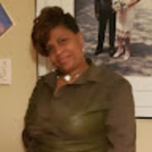 Meet your Posher, Alicia